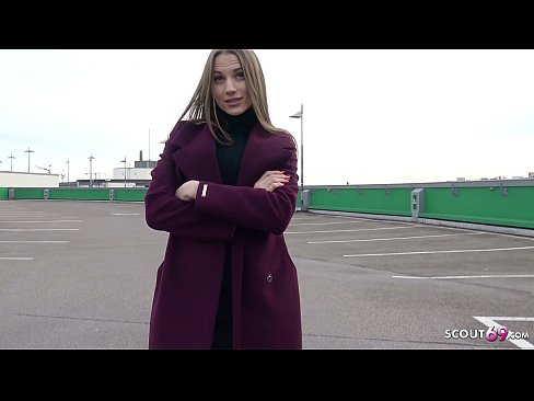 ❤️ 德国侦察员是一个梦想触摸斯蒂尔，停车场告诉和性感的钱 Porn video️❤