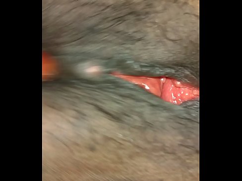 ❤️ 我的肥美阴部的传播使它喷出 Porn video️❤