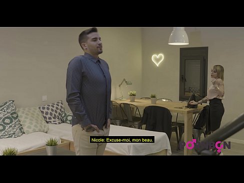 ❤️ PORNBCN 4K 一个成熟的女人与大乳房要肛门性交年轻的男妓与大阴茎口交amortism硬他妈的手工作狗风格阴部舔高潮法语字幕 Porn video️❤