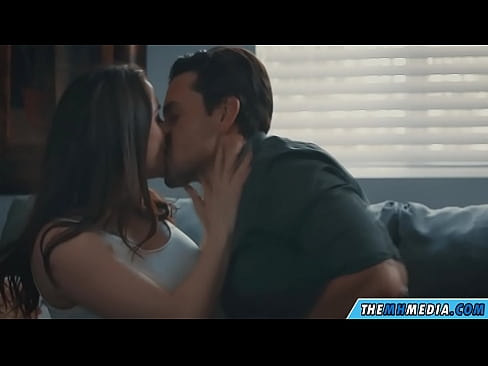 ❤️ 浪漫的性爱，有一个好的胸脯的妈妈 Porn video️❤